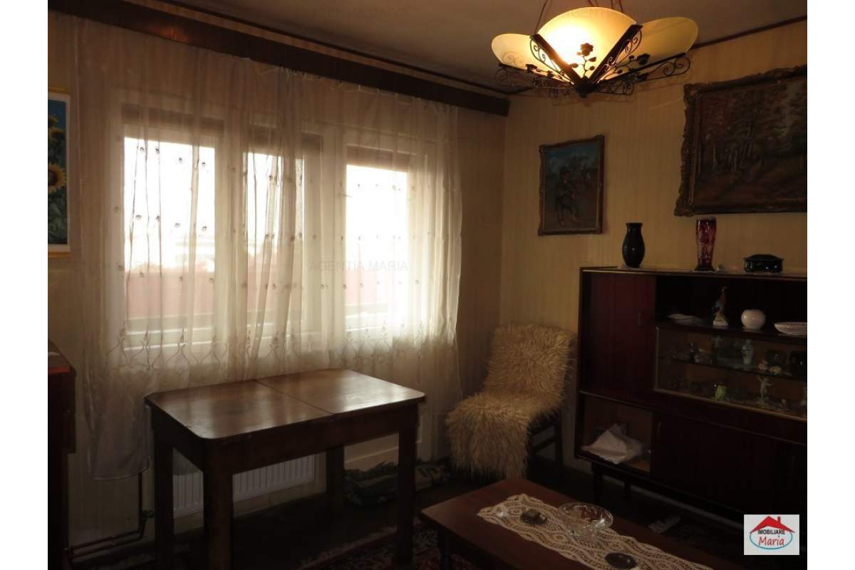 Apartament 4 camere centru