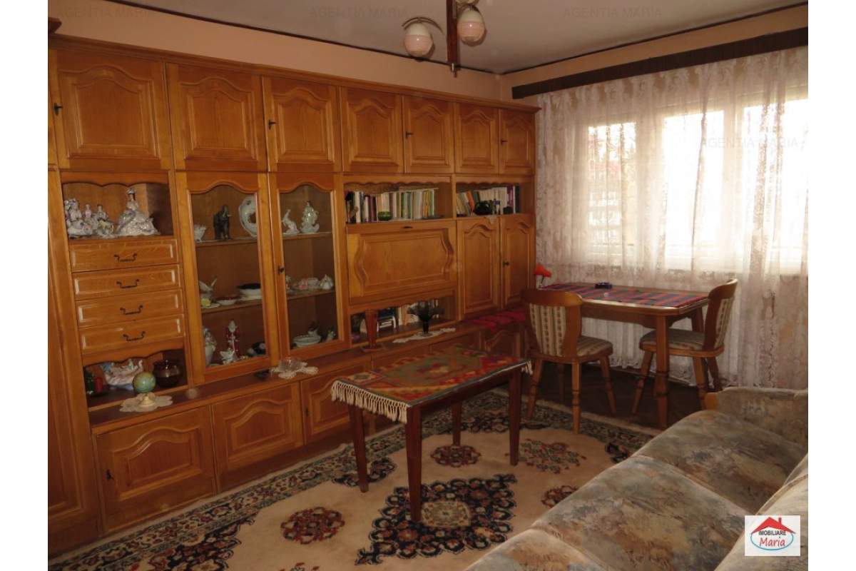 Apartament 4 camere centru