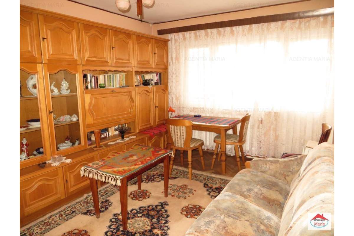 Apartament 4 camere centru