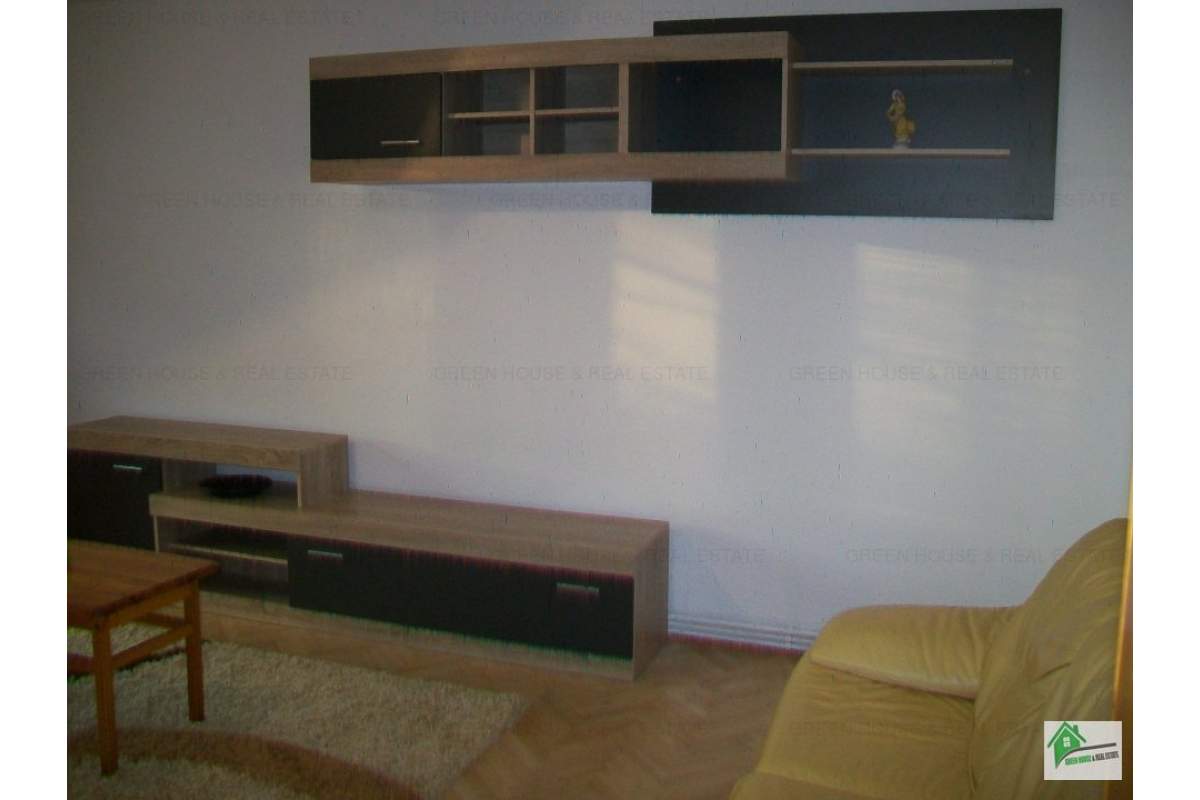  Apartament 4 camere ,ultracentral Deva,etaj 2