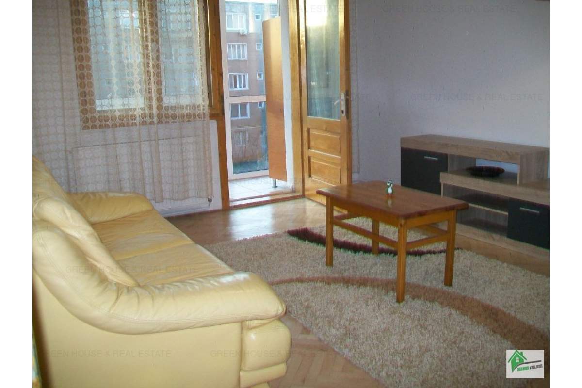  Apartament 4 camere ,ultracentral Deva,etaj 2