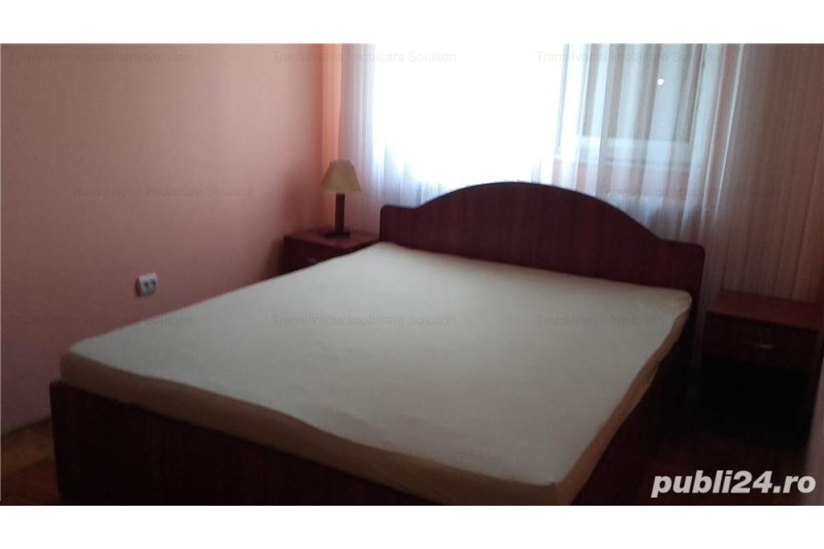  Apartament 4 camere zona Cetate