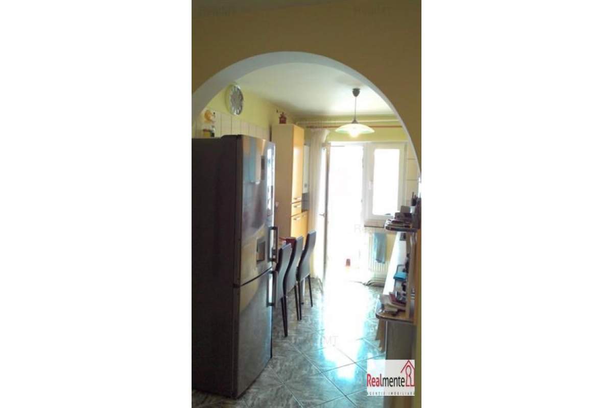  Apartament 4 camere