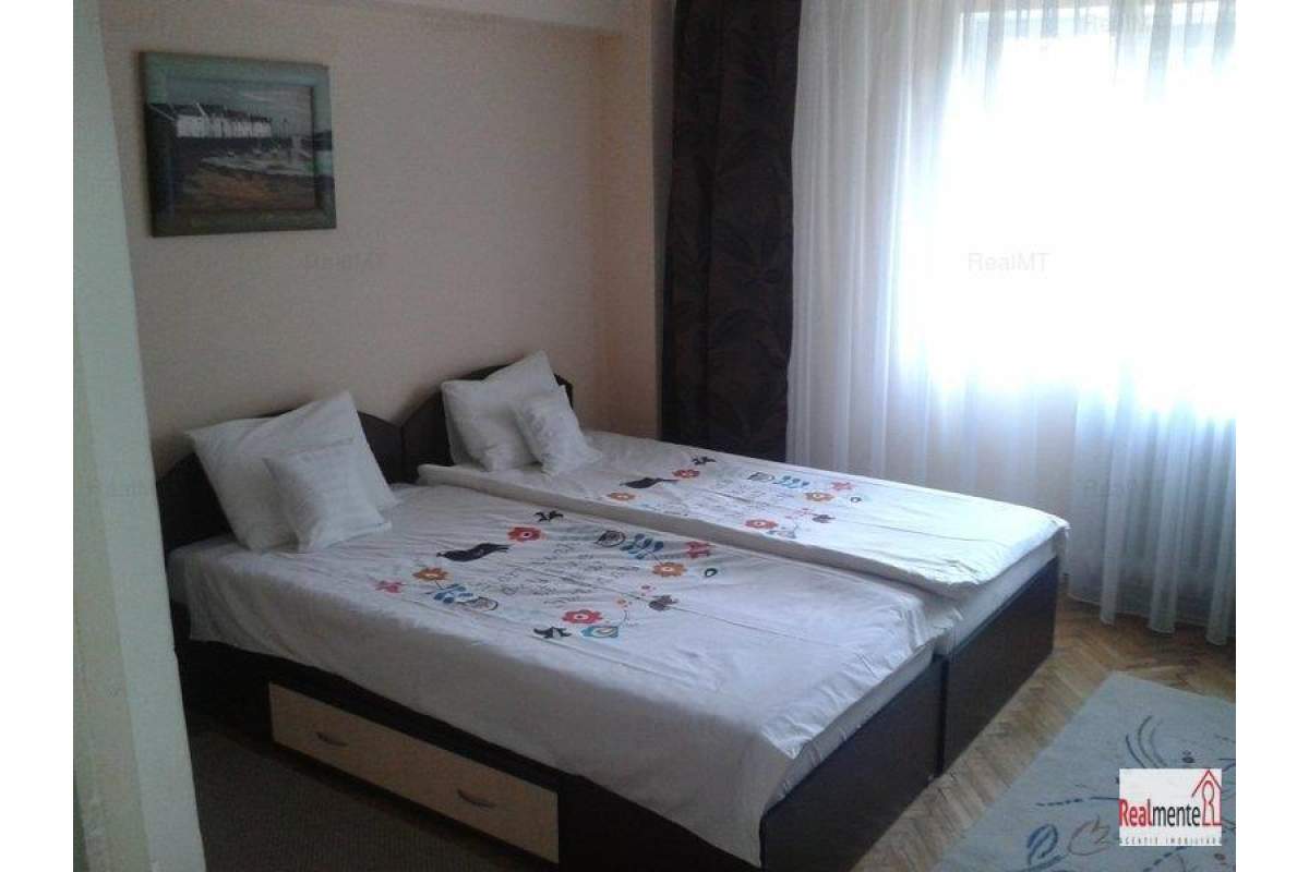  Apartament 4 camere,mobilat si utilat, Centru