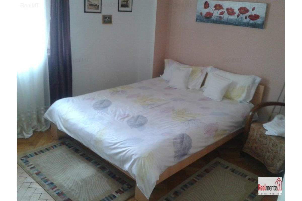  Apartament 4 camere,mobilat si utilat, Centru