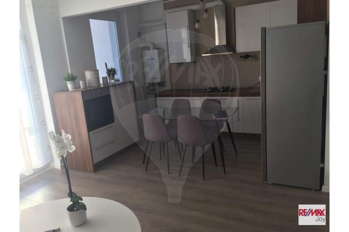  Apartament cu 2 camere de inchiriat in zona Central