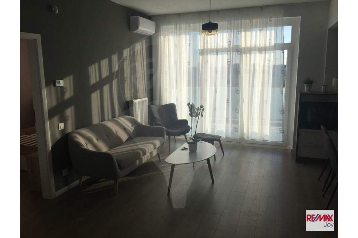  Apartament cu 2 camere de inchiriat in zona Central