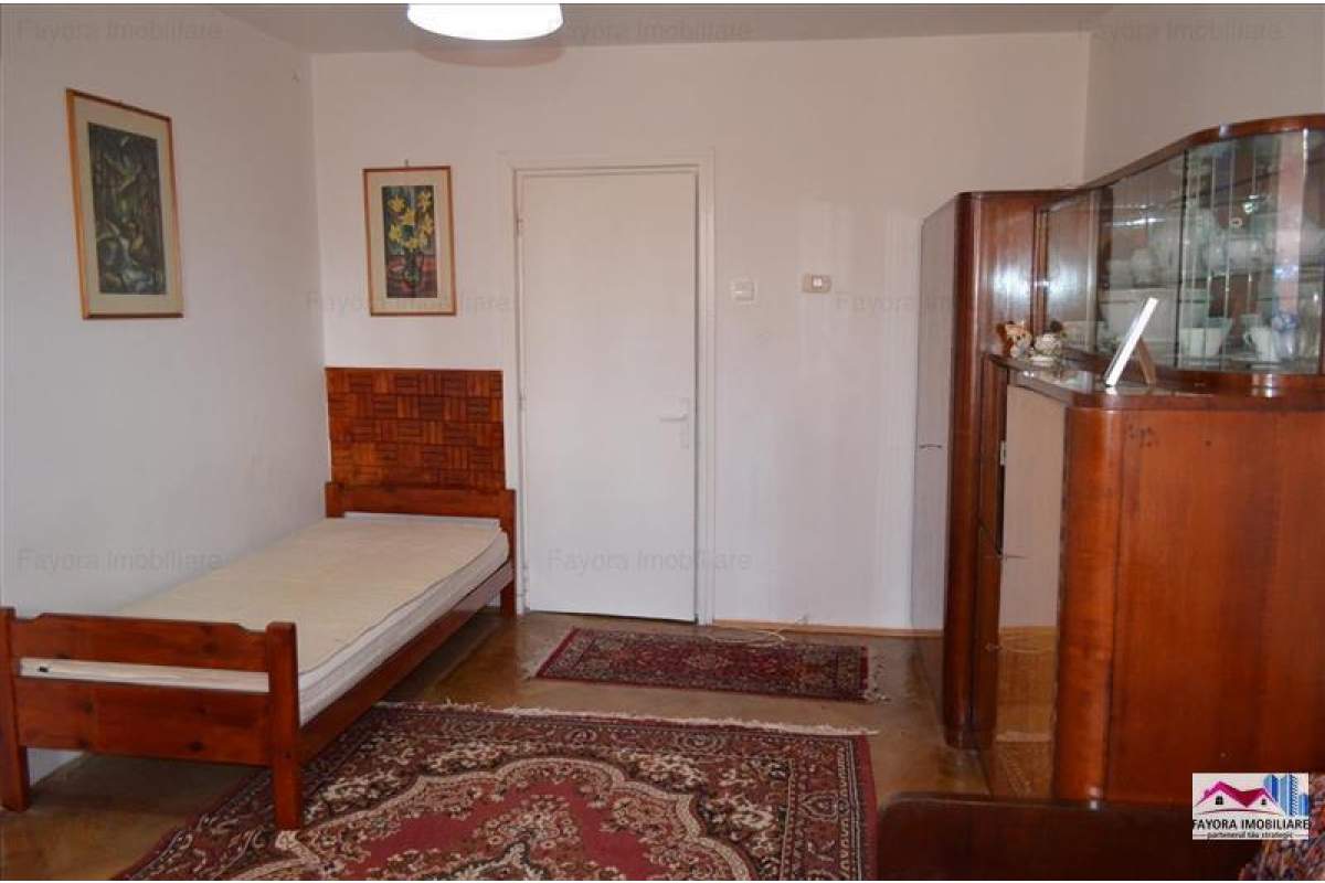  Apartament cu 2 Camere de Inchiriat in Zona Cornisa