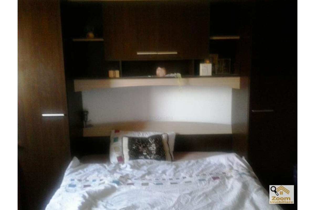  Apartament cu 3 camere, 100mp, Europa