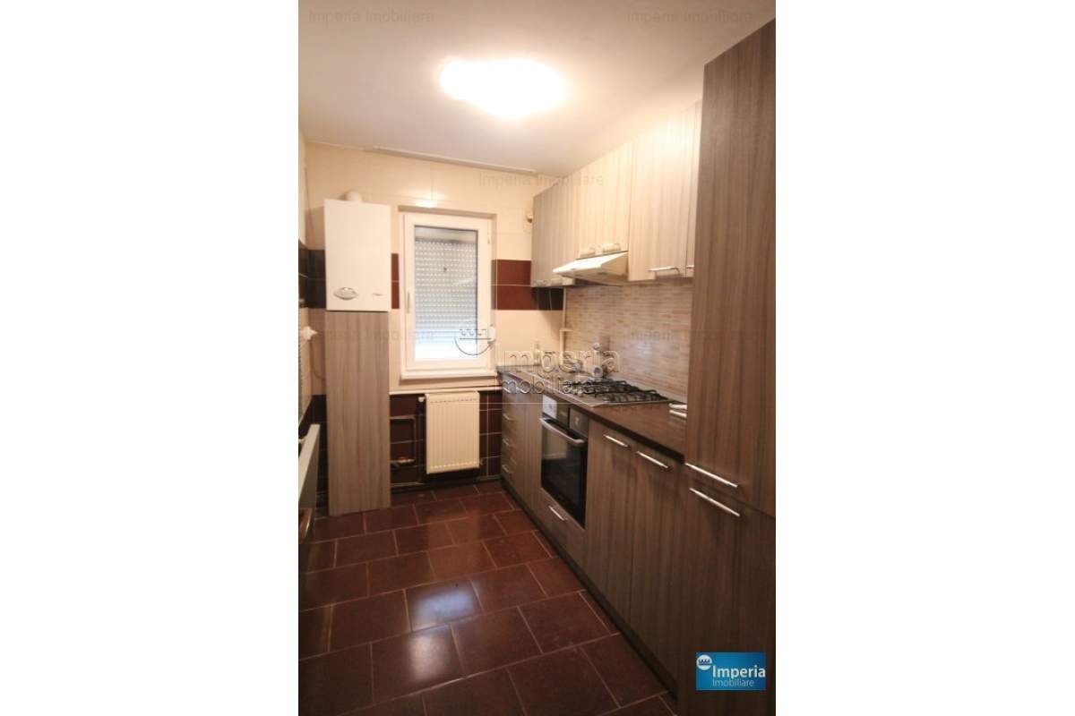  Apartament cu 3 camere, de inchiriat, in Iasi, zona Mircea cel Batran