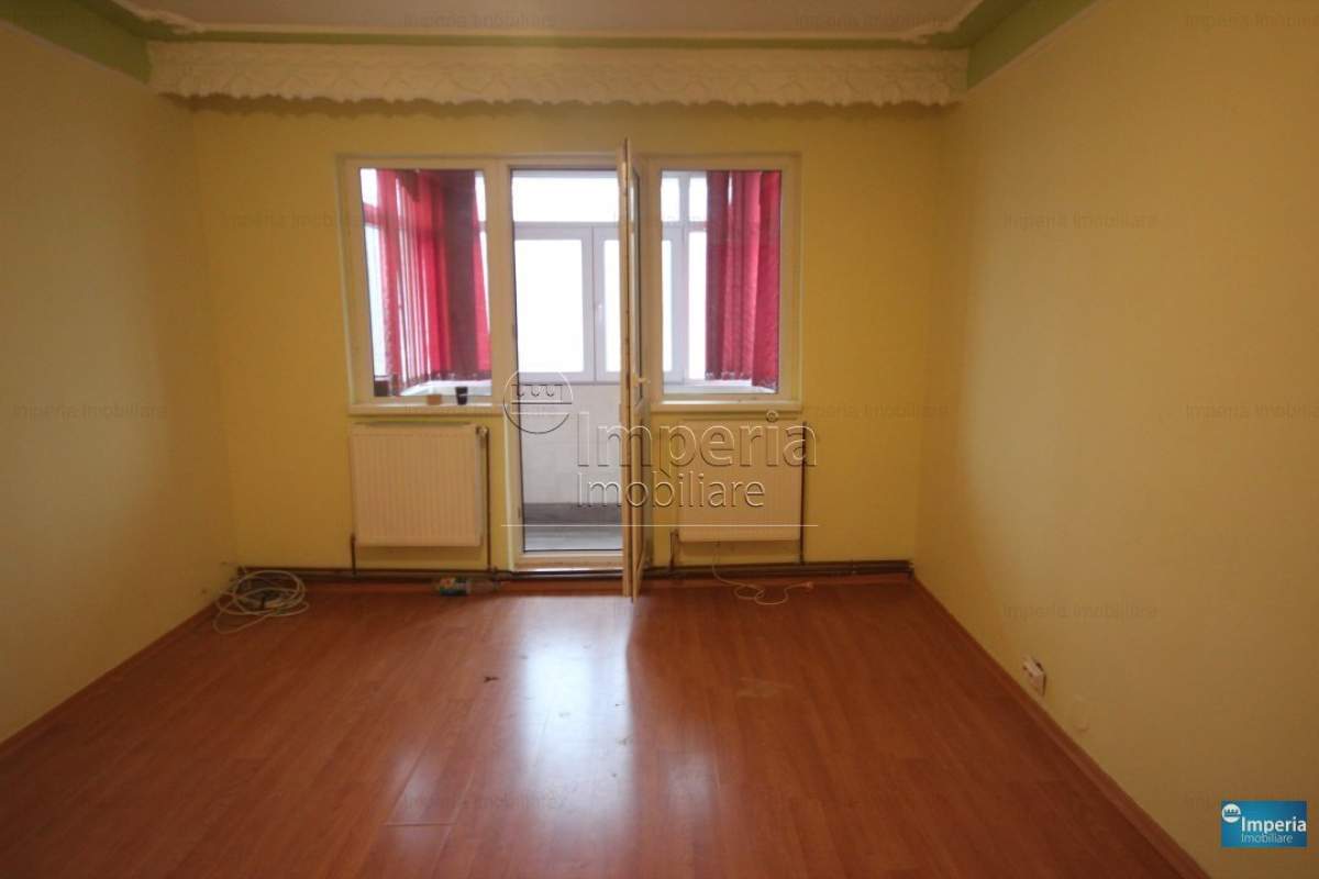  Apartament cu 3 camere, de inchiriat, in Iasi, zona Mircea cel Batran