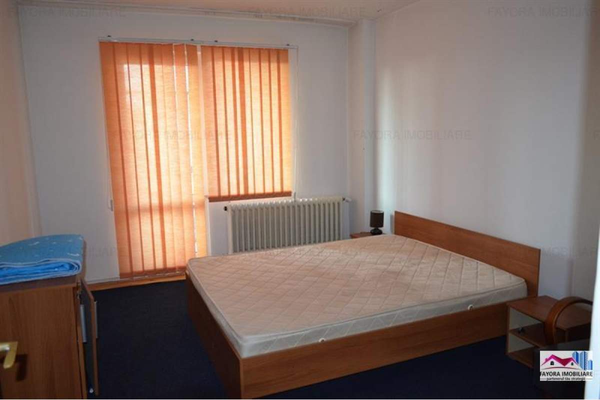  Apartament cu 3 Camere de Inchiriat in Zona Centrala.