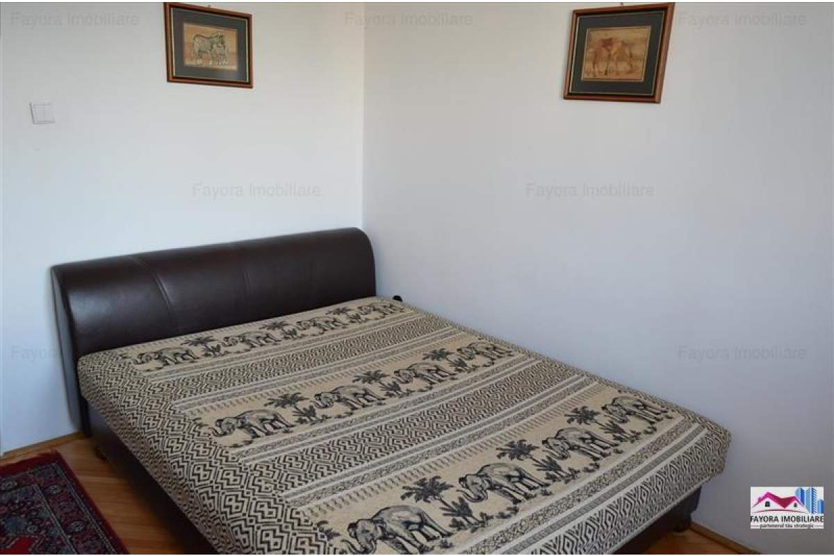  Apartament cu 3 Camere de Inchiriat in Zona Centrala