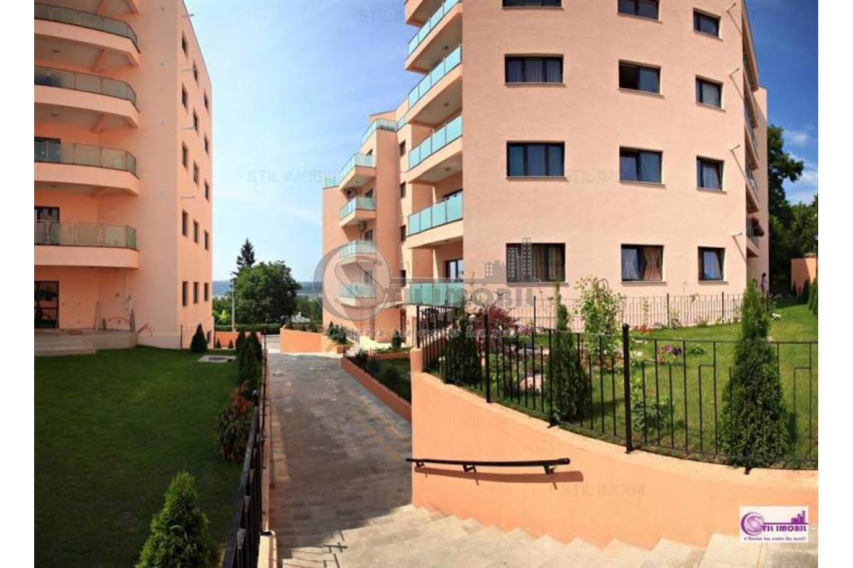  Apartament cu 3 camere de inchiriat in zona Copou