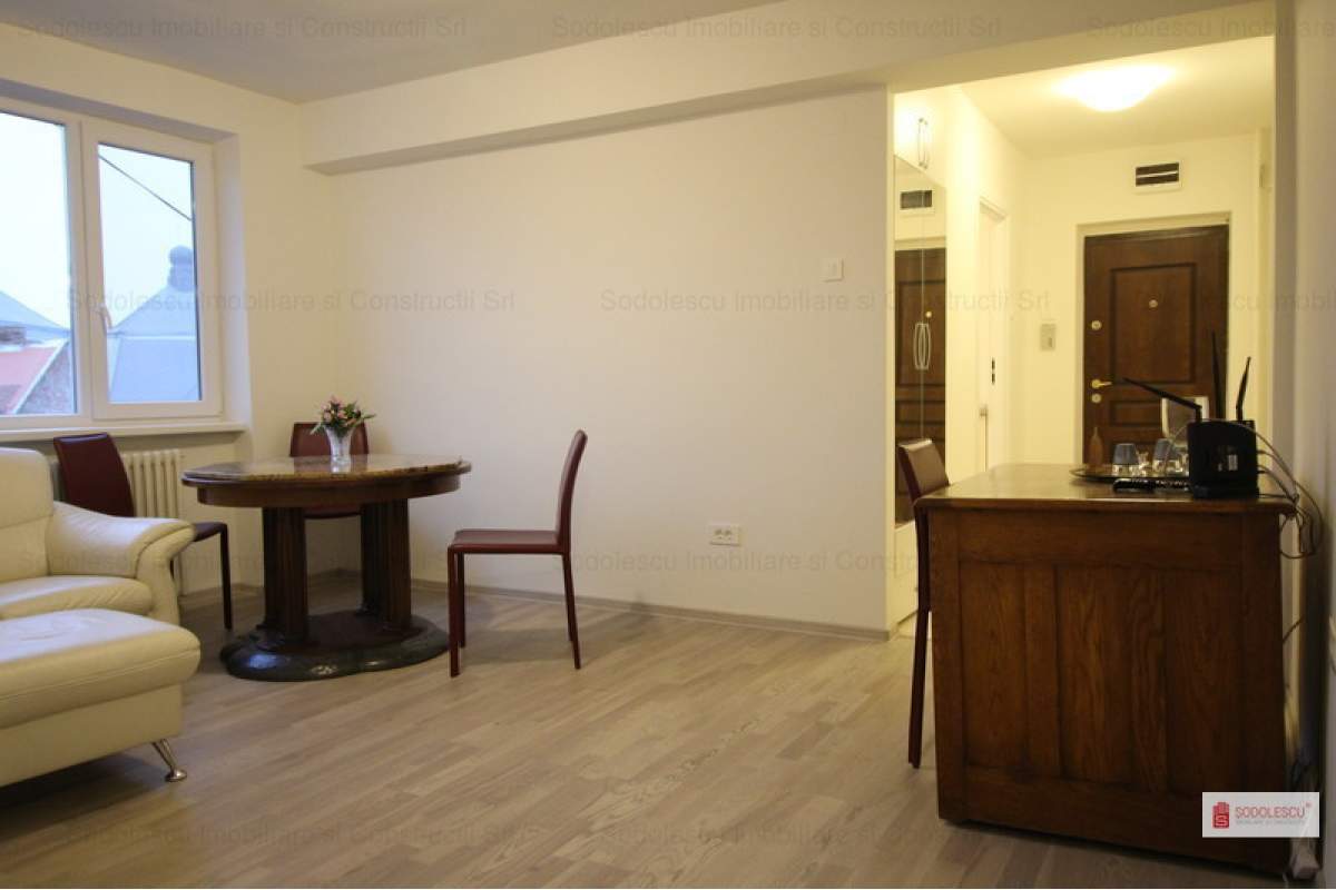  Apartament cu 3 camere de inchiriat in zona Ultracentral