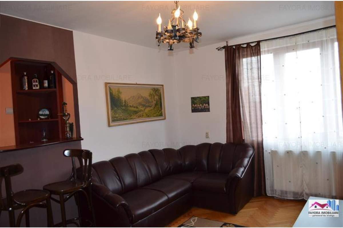  Apartament cu 3 Camere de Inchiriat in Zona Ultracentrala