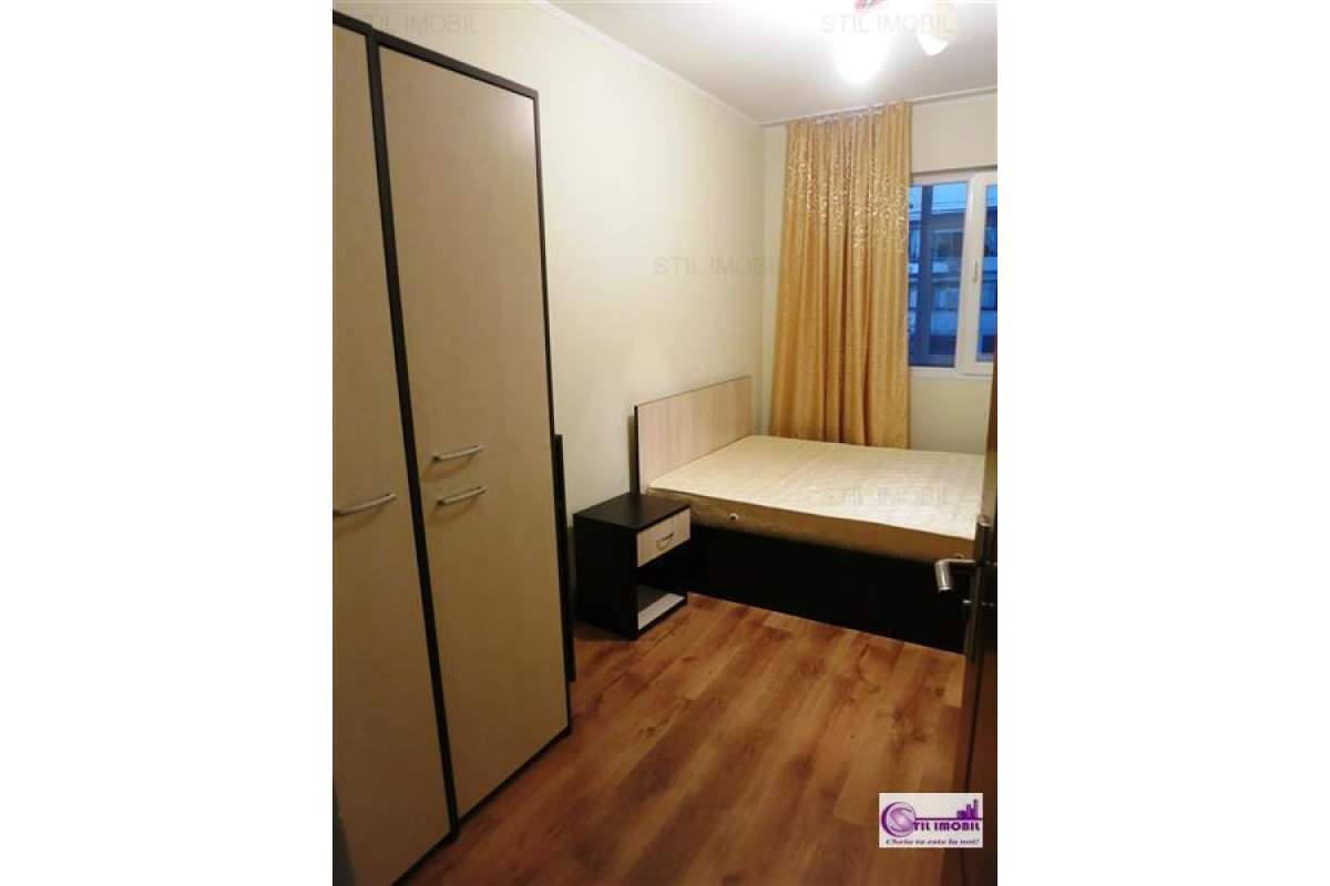  Apartament cu 3 camere zona Podu Ros