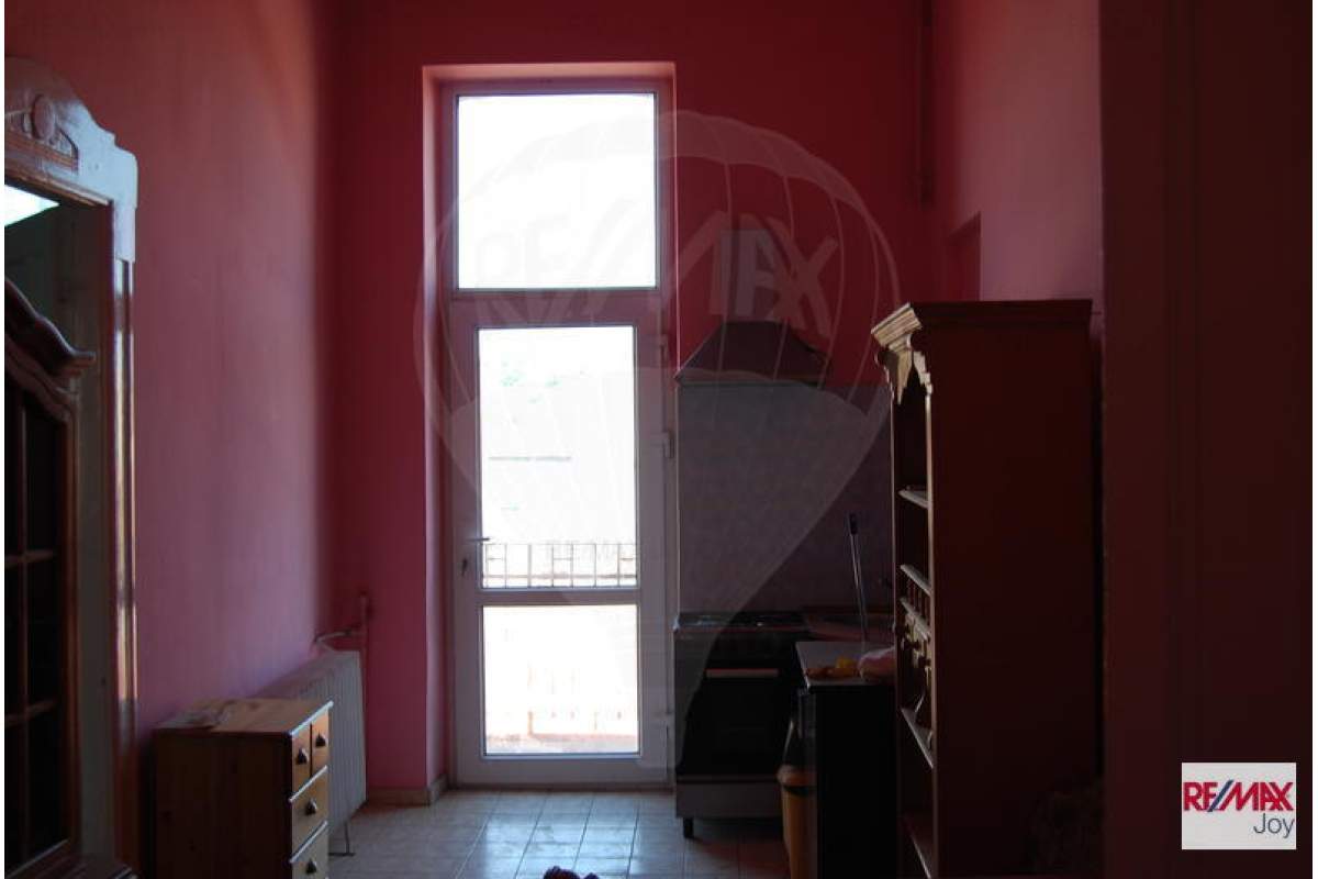 Apartament cu 4 camere in zona Ultracentral