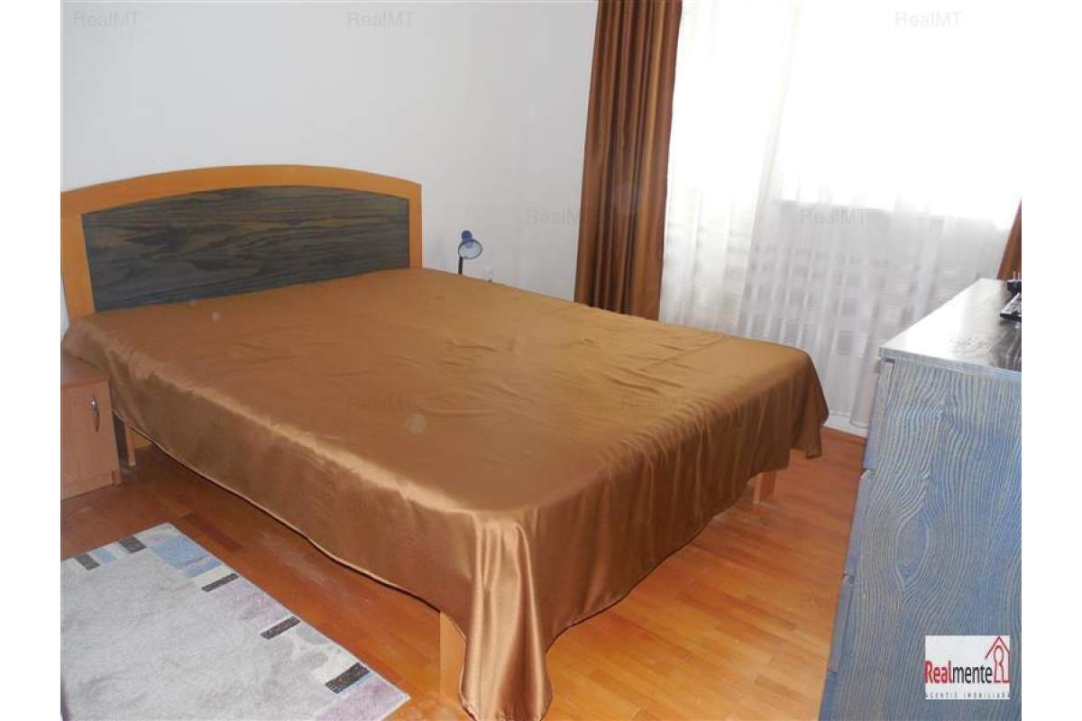  Apartament cu scara interioara ultracentral