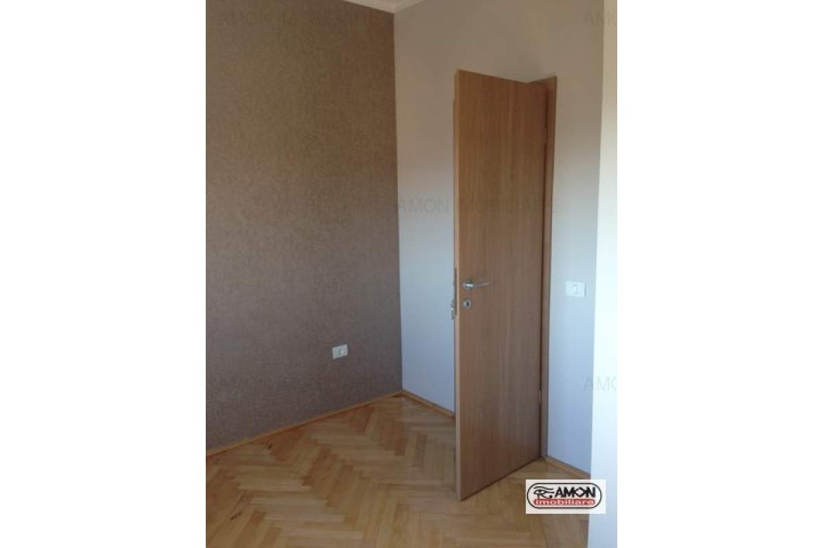  Apartament de inchiriat 3 camere