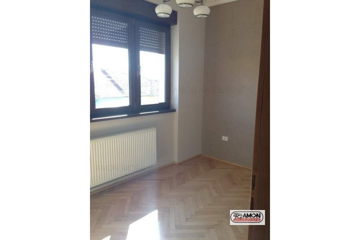  Apartament de inchiriat 3 camere