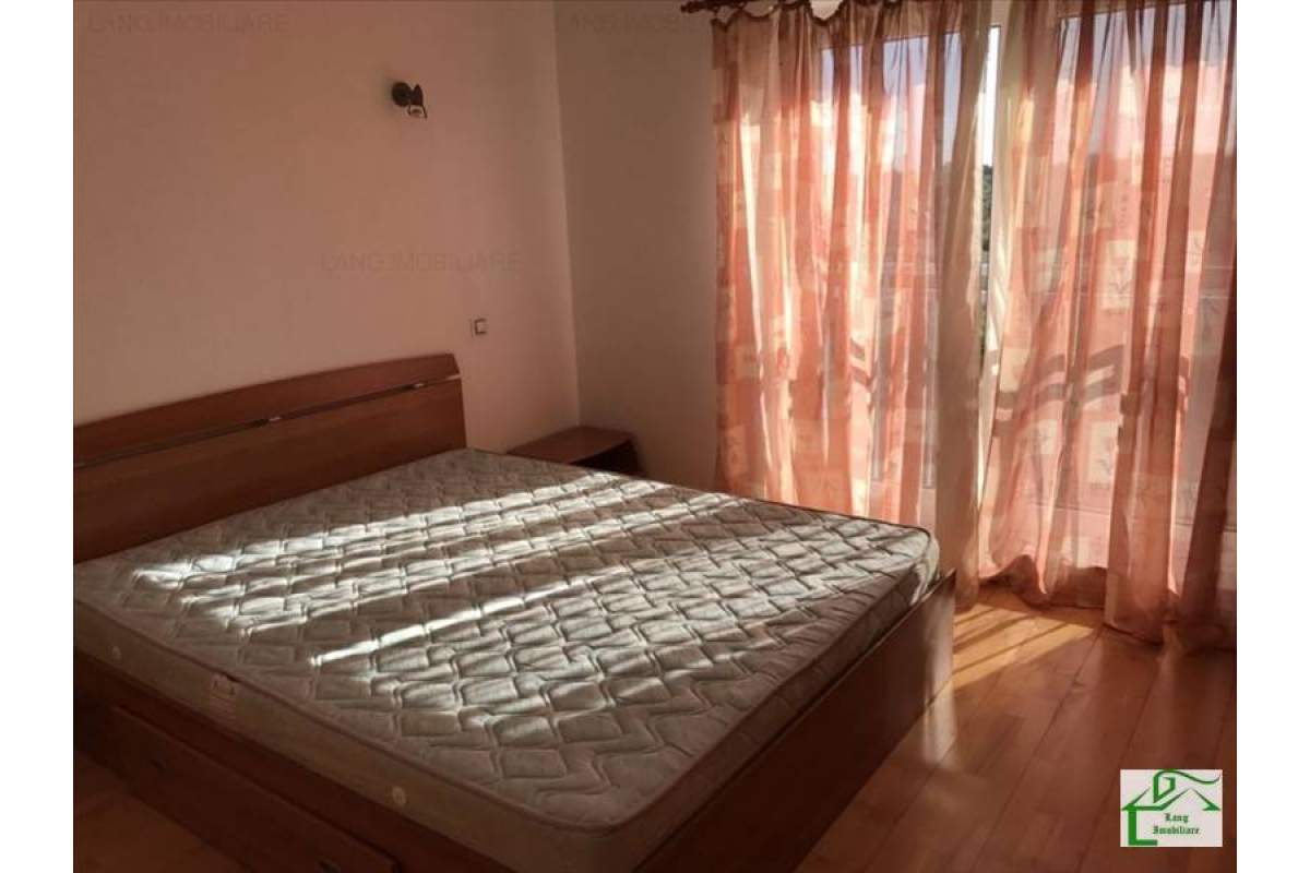 Apartament de inchiriat 3 camere