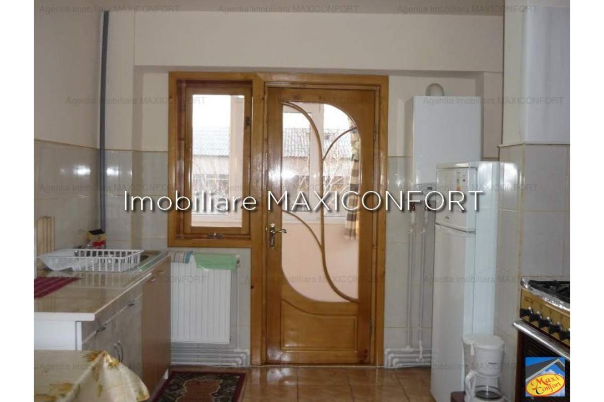 Apartament de inchiriat 3 camere
