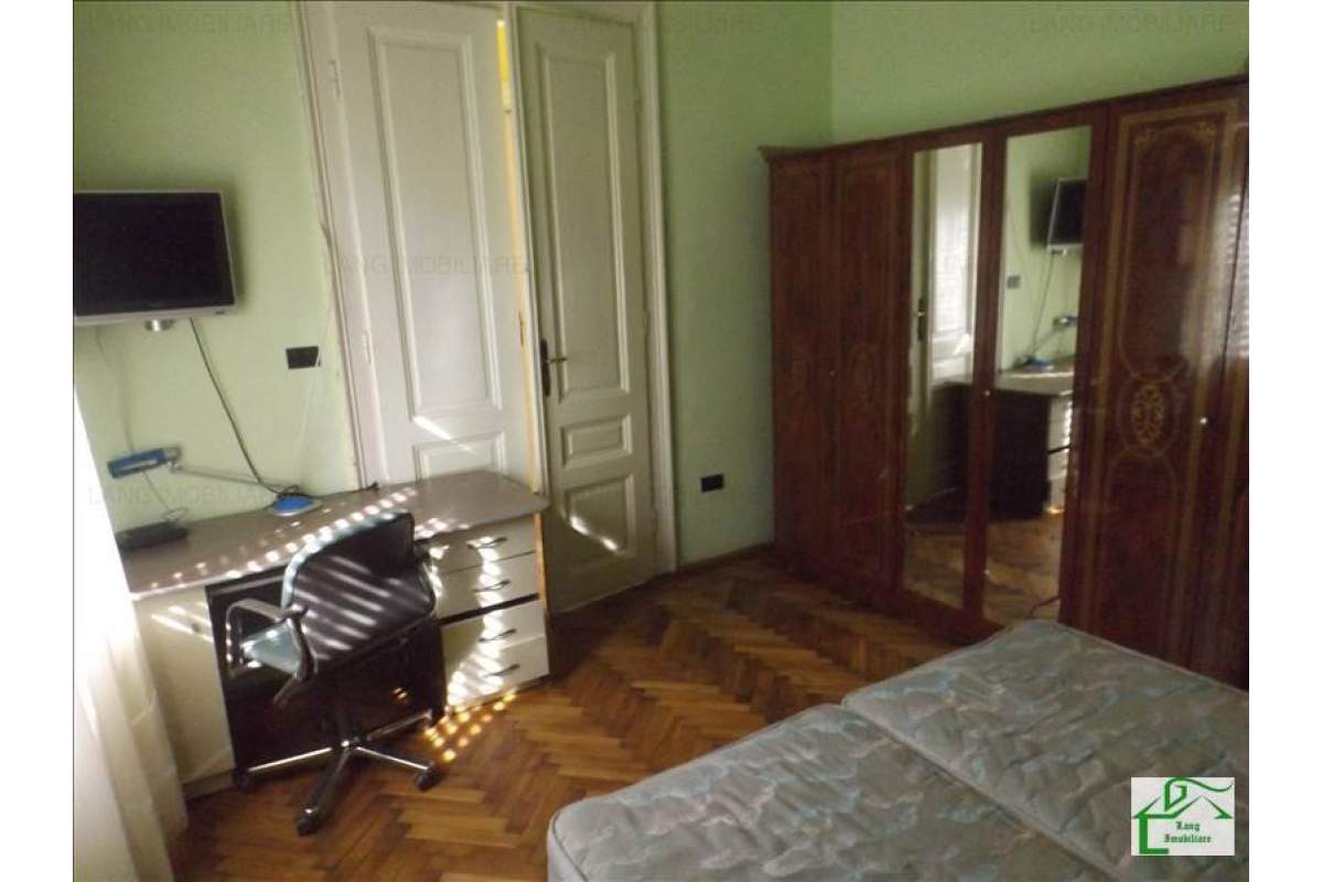 Apartament de inchiriat 4 camere