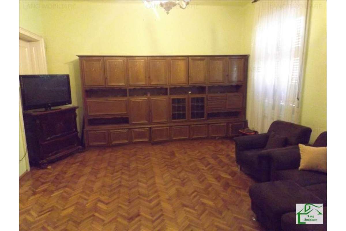 Apartament de inchiriat 4 camere