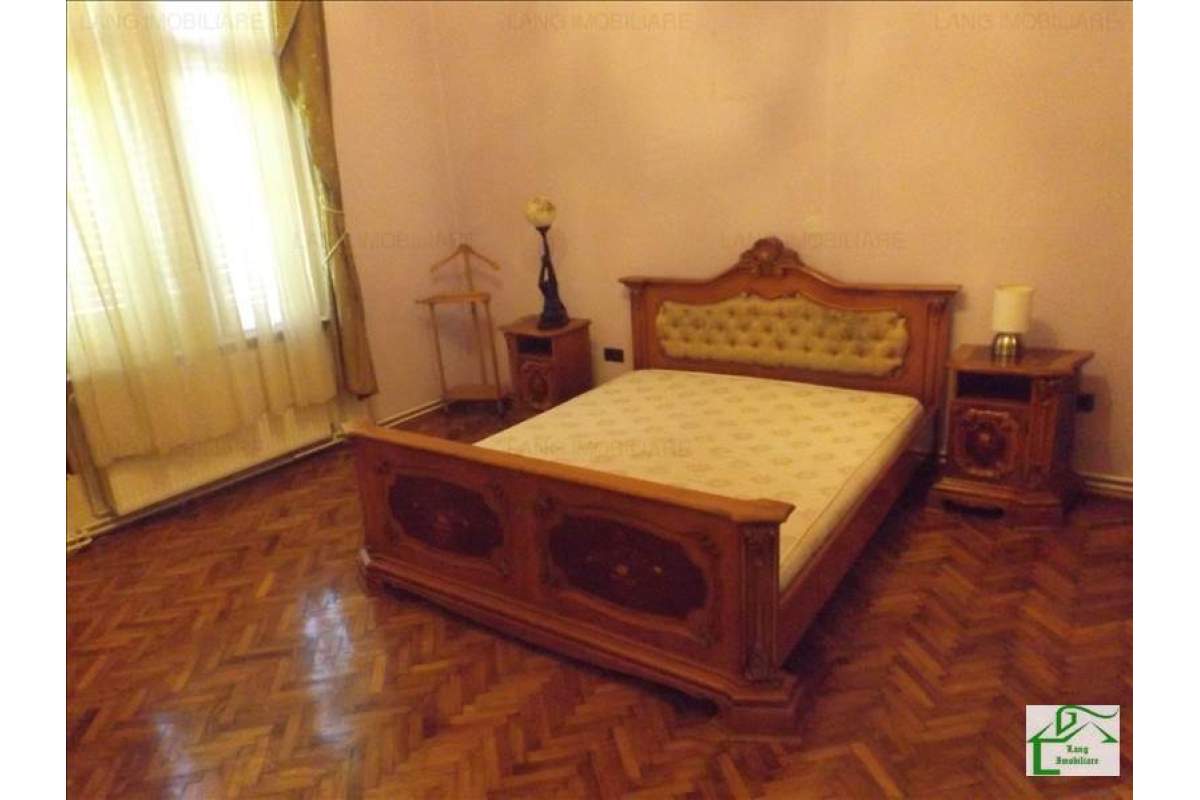 Apartament de inchiriat 4 camere