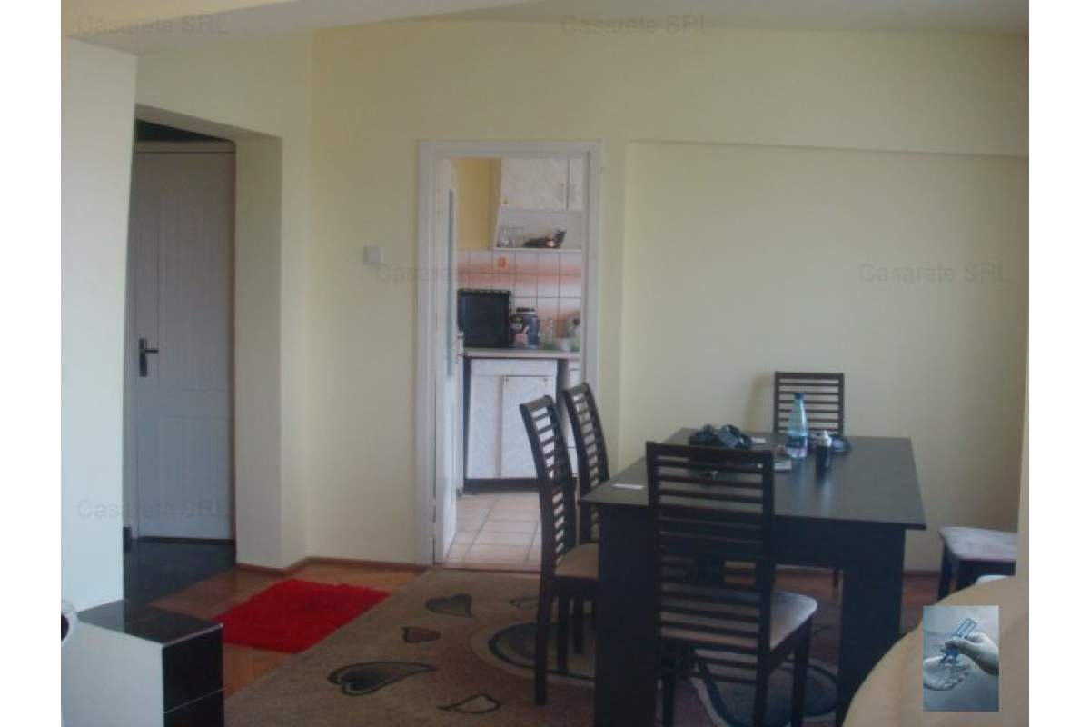 Apartament de inchiriat 4 camere