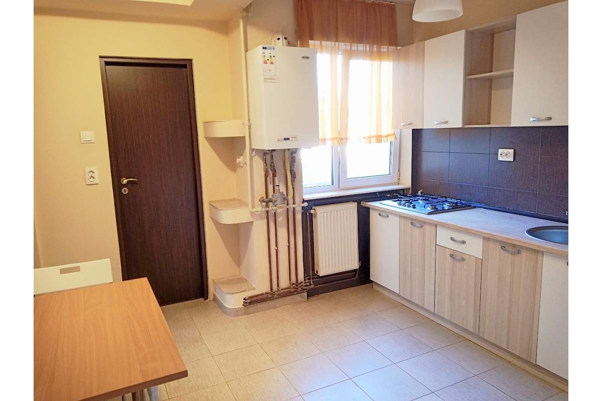 Apartament de inchiriat cu loc de parcare, Zona Centru Arad