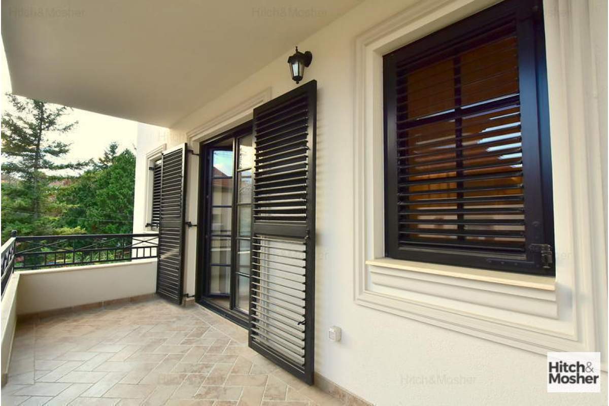 Apartament de lux - 4 camere - zona Centrala