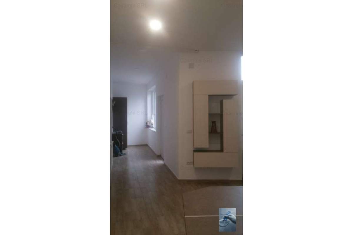  Apartament la casa , zona Parneava !!!