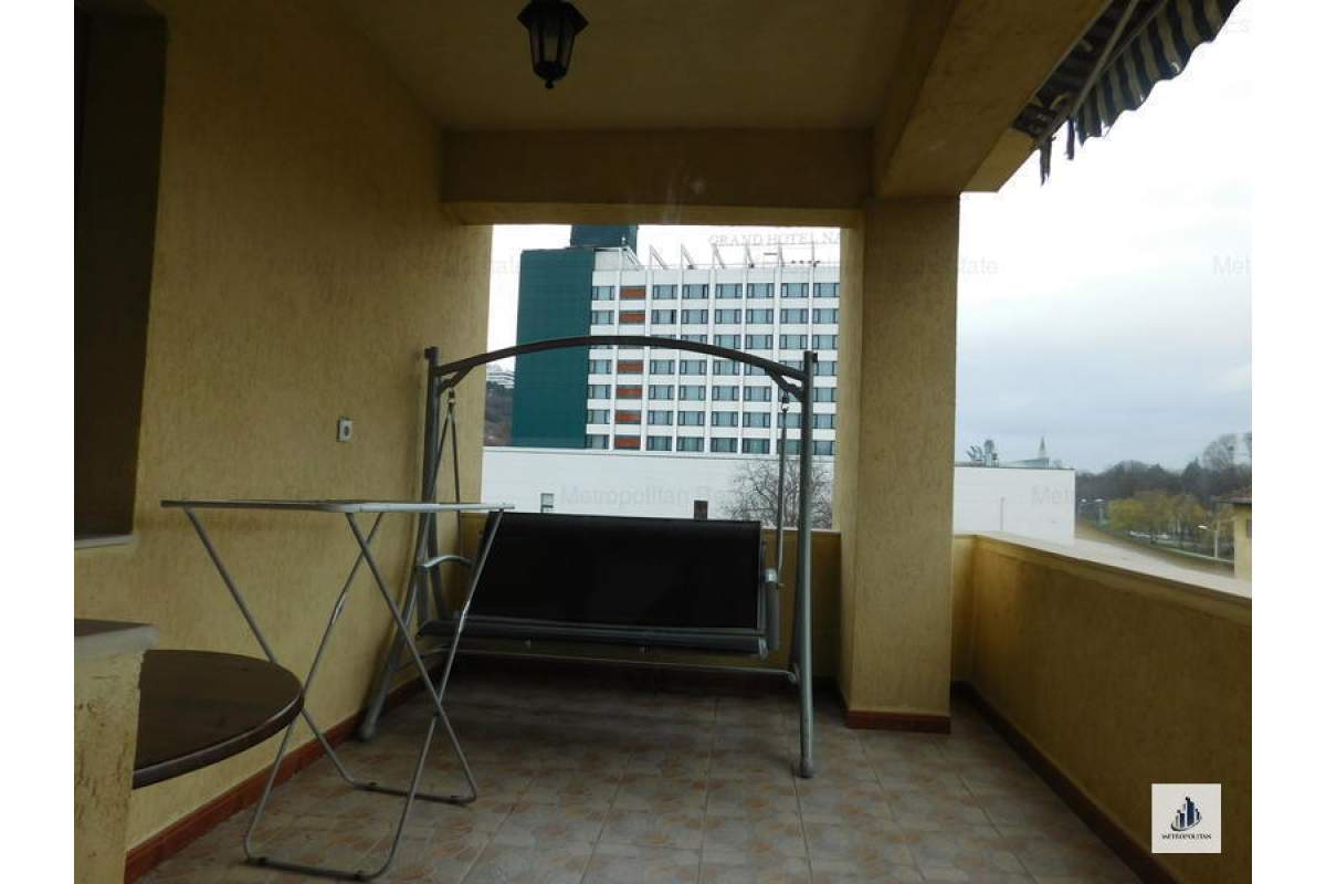  Apartament spatios 4 camere de inchiriat, chiar langa Hotel Napoca