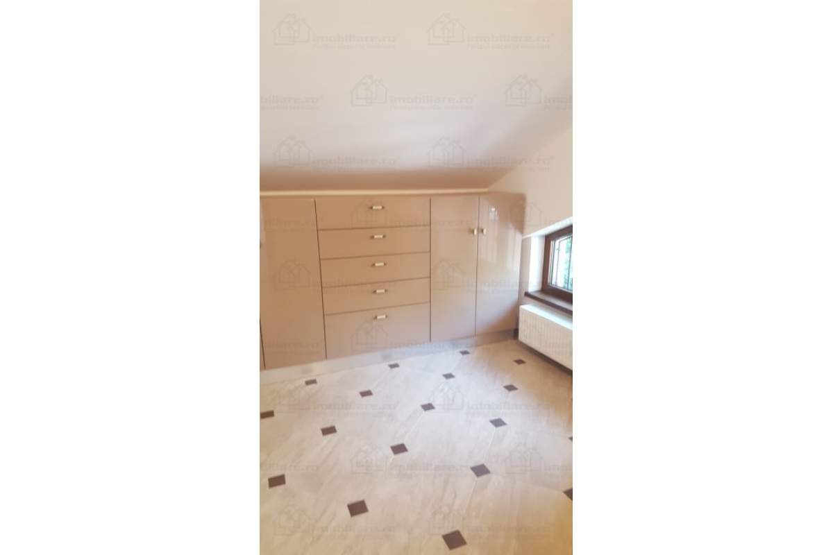 Apartament spatios, nemobilat, loc parcare subterana; langa metrou