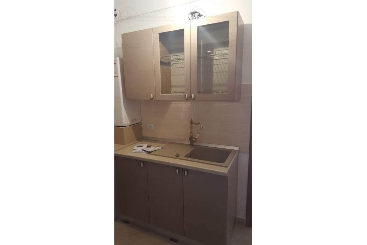 Apartament spatios, nemobilat, loc parcare subterana; langa metrou