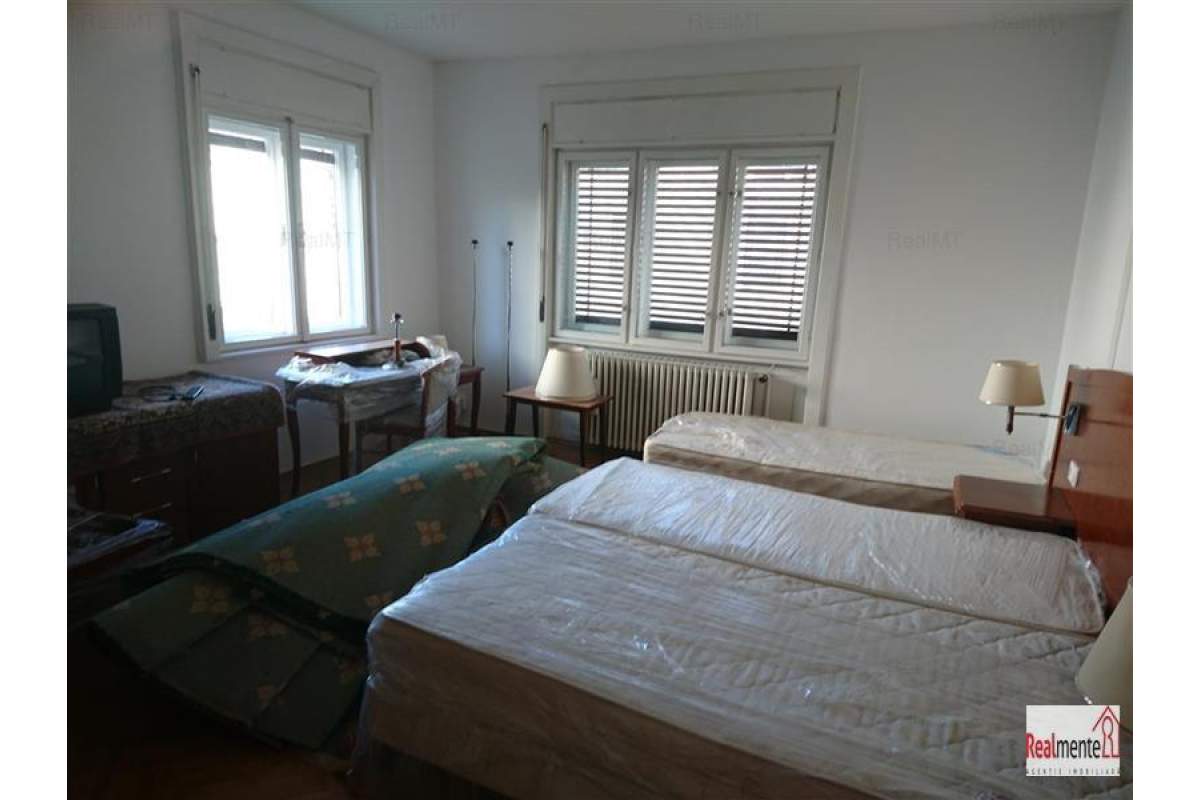 Casa 3 camere,Centru