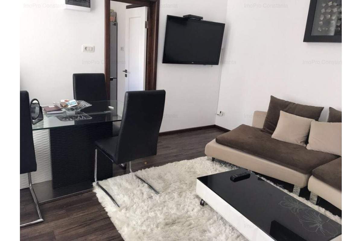 Casa 4 camere LUX