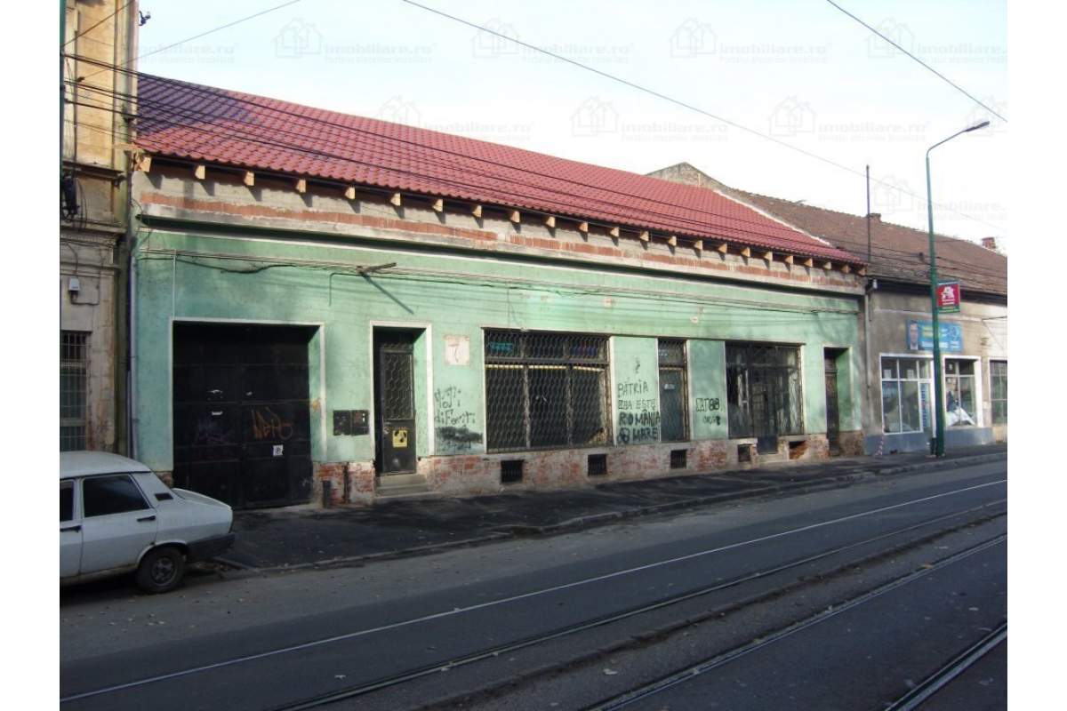  CASA de INCHIRIAT in ZONA CENTRALA