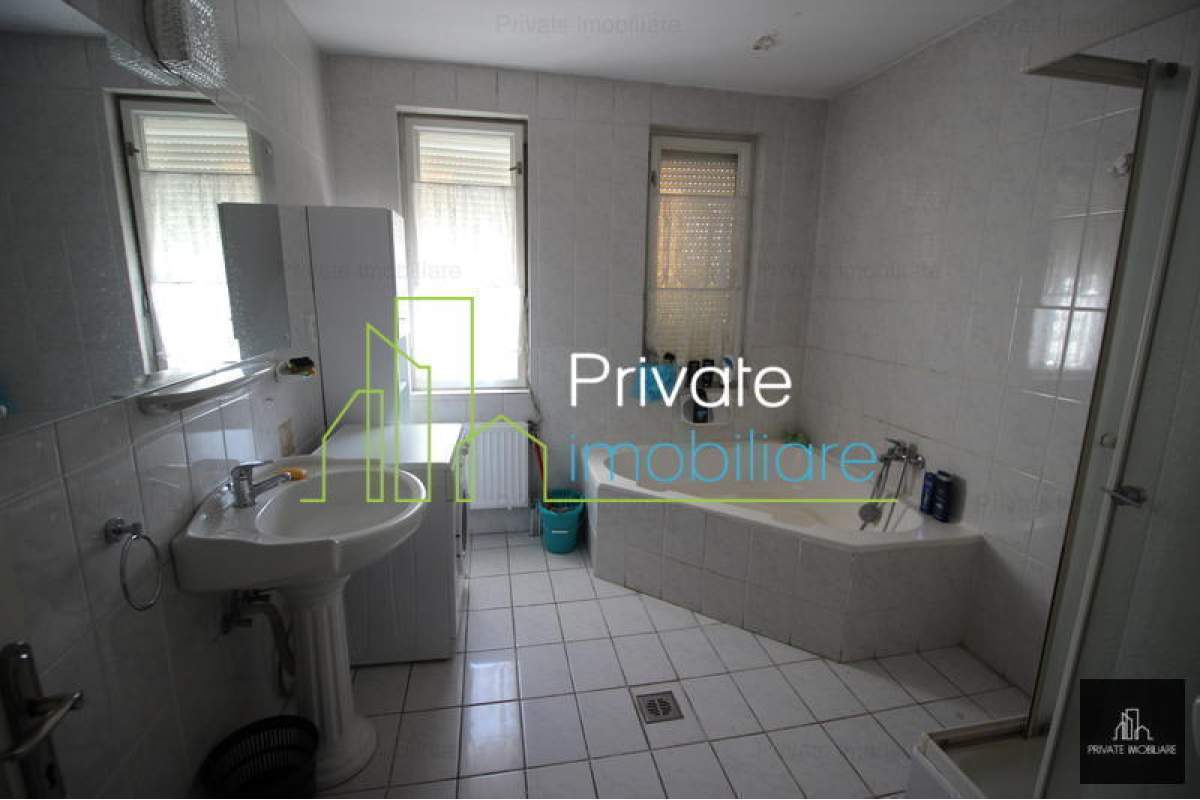 Casa De Inchiriat Platoul Cornesti In Tg Mures, 300 mp