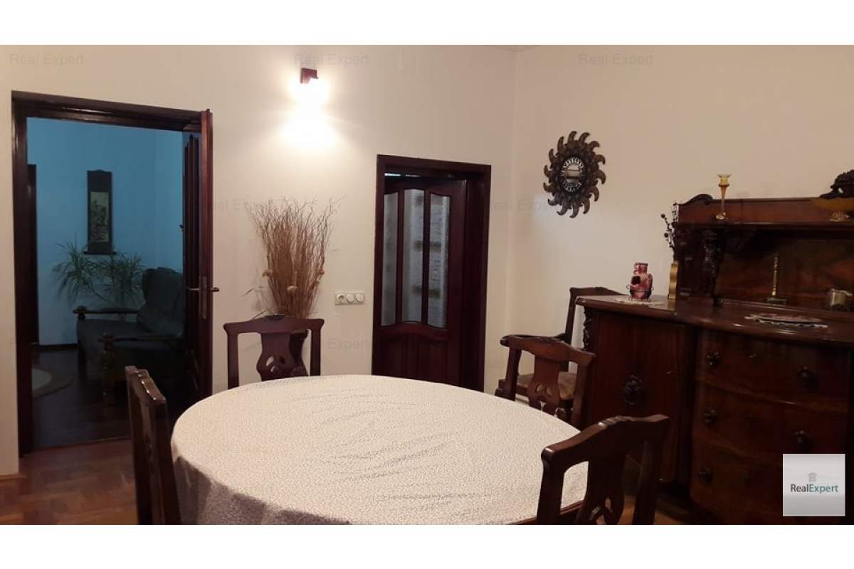 Casa de inchiriat/de vanzare, zona Cornisa