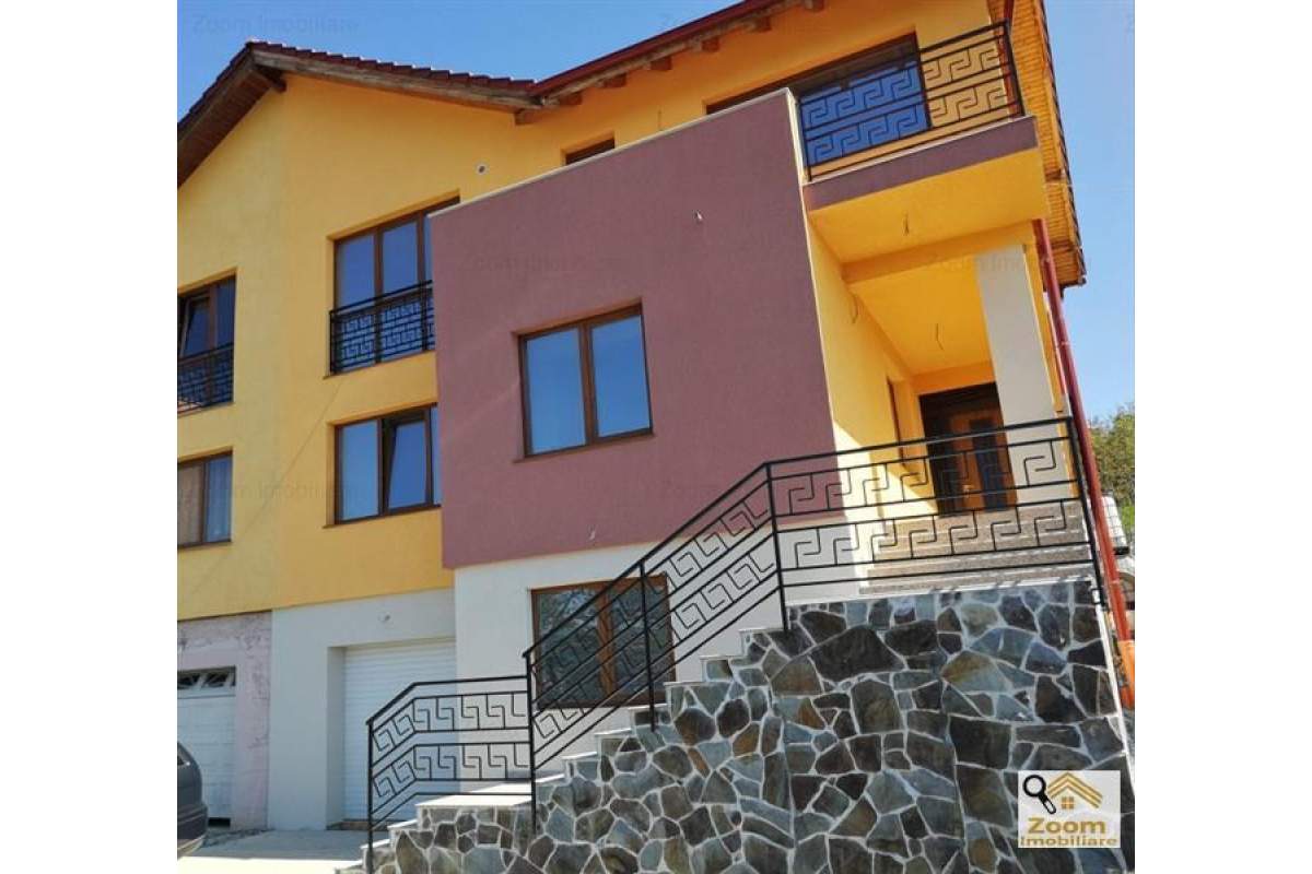 Casa moderna, 220 mp, Calea Baciului