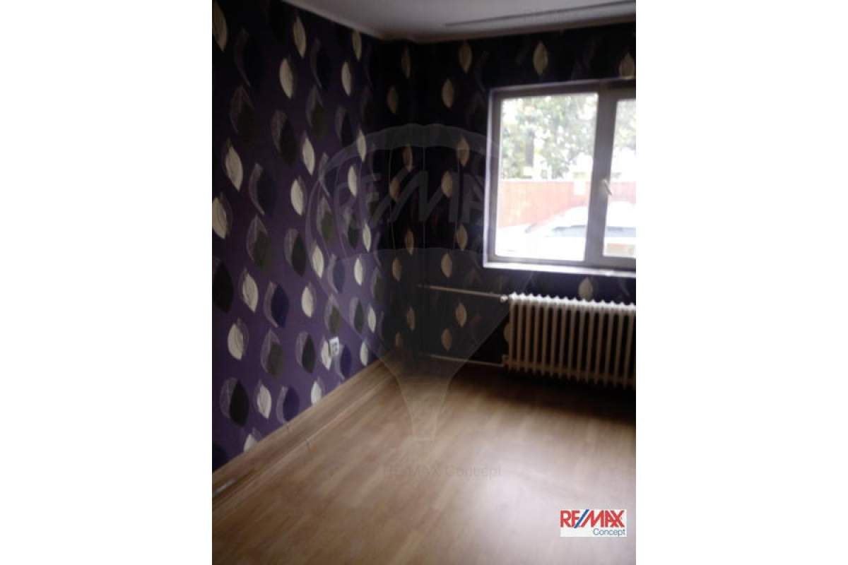 Casa pe 3 nivele zona Piata Cipariu