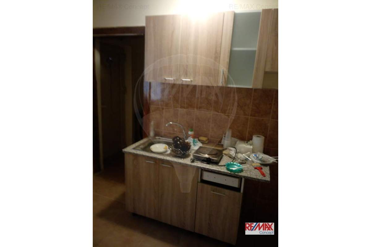 Casa pe 3 nivele zona Piata Cipariu