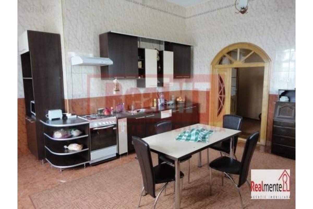 Casa-Vila de inchiriat Alba Iulia Cetate