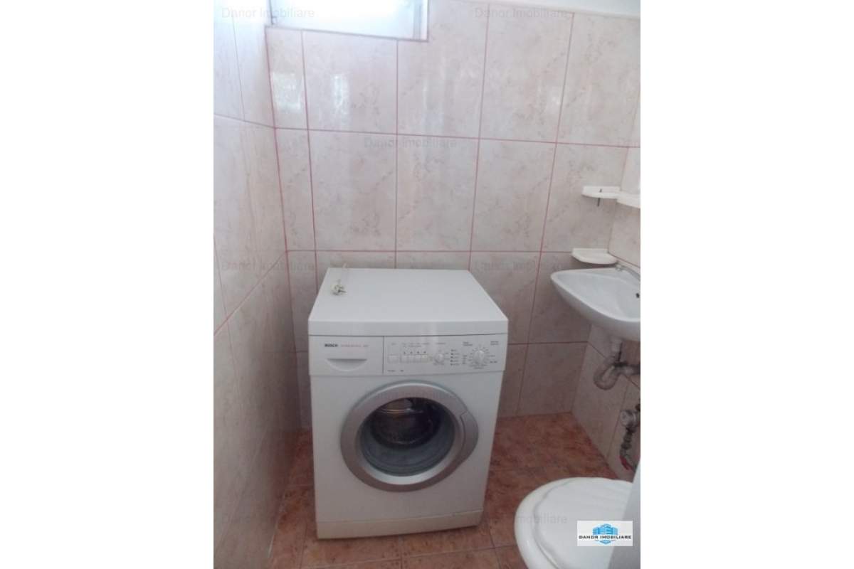 chirie 3 camere ultracentral oradea