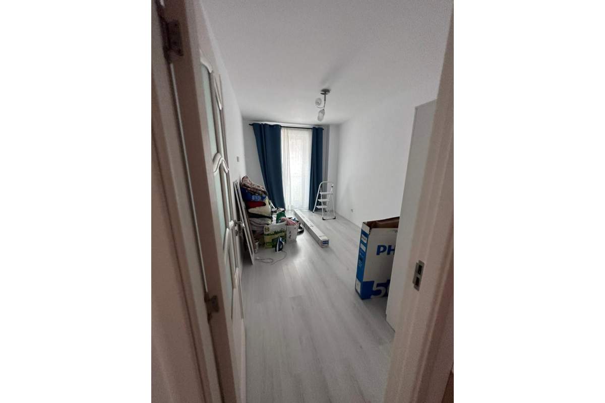 Chirie apartament 3 camere modern, 56 mp, Pacurari, parcare si boxa incluse