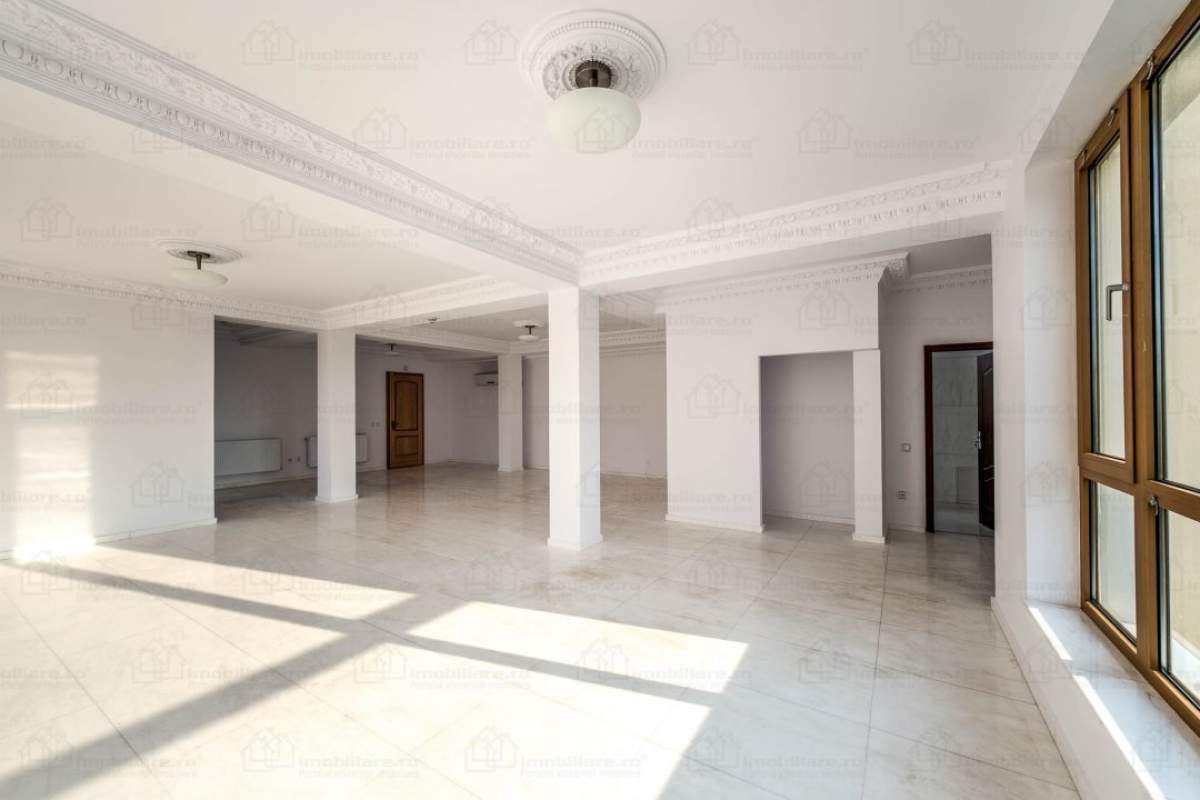 Cladire de inchiriat, ideala pentru birouri, clinica