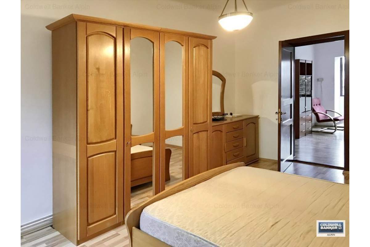  Coldwell Banker Alpin: Apartament in Vila zona Centru